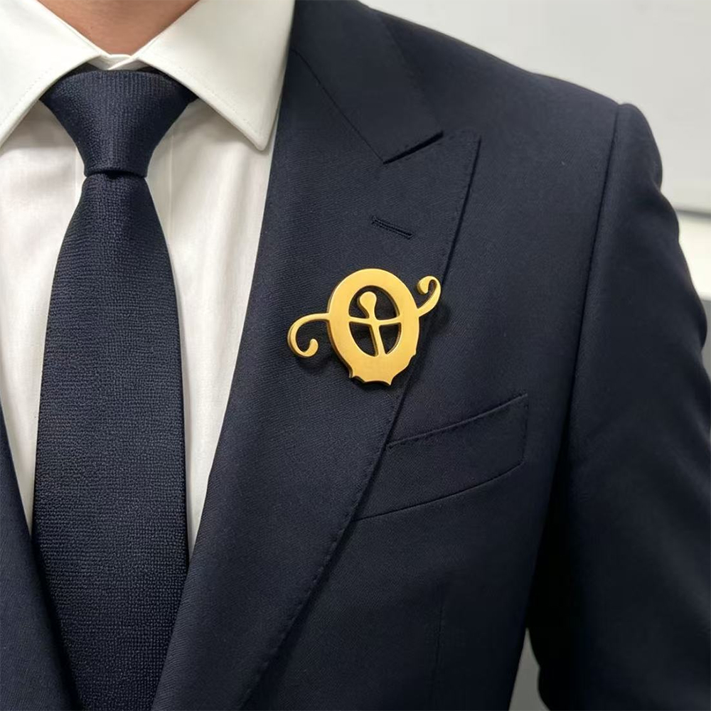 Spilla da Bavero Punk in Accia - Brooch Pin Gold recensione e prezzo