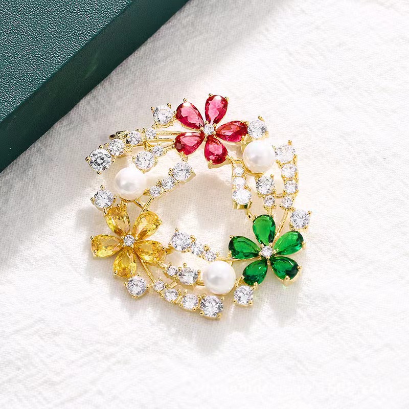 Spilla di design popolare con  - Women'S Accessories Manufacturers recensione e prezzo
