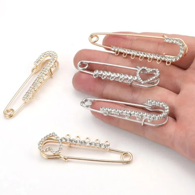 Spille Decorative in Lega con  - Brooch Pin Gold recensione e prezzo