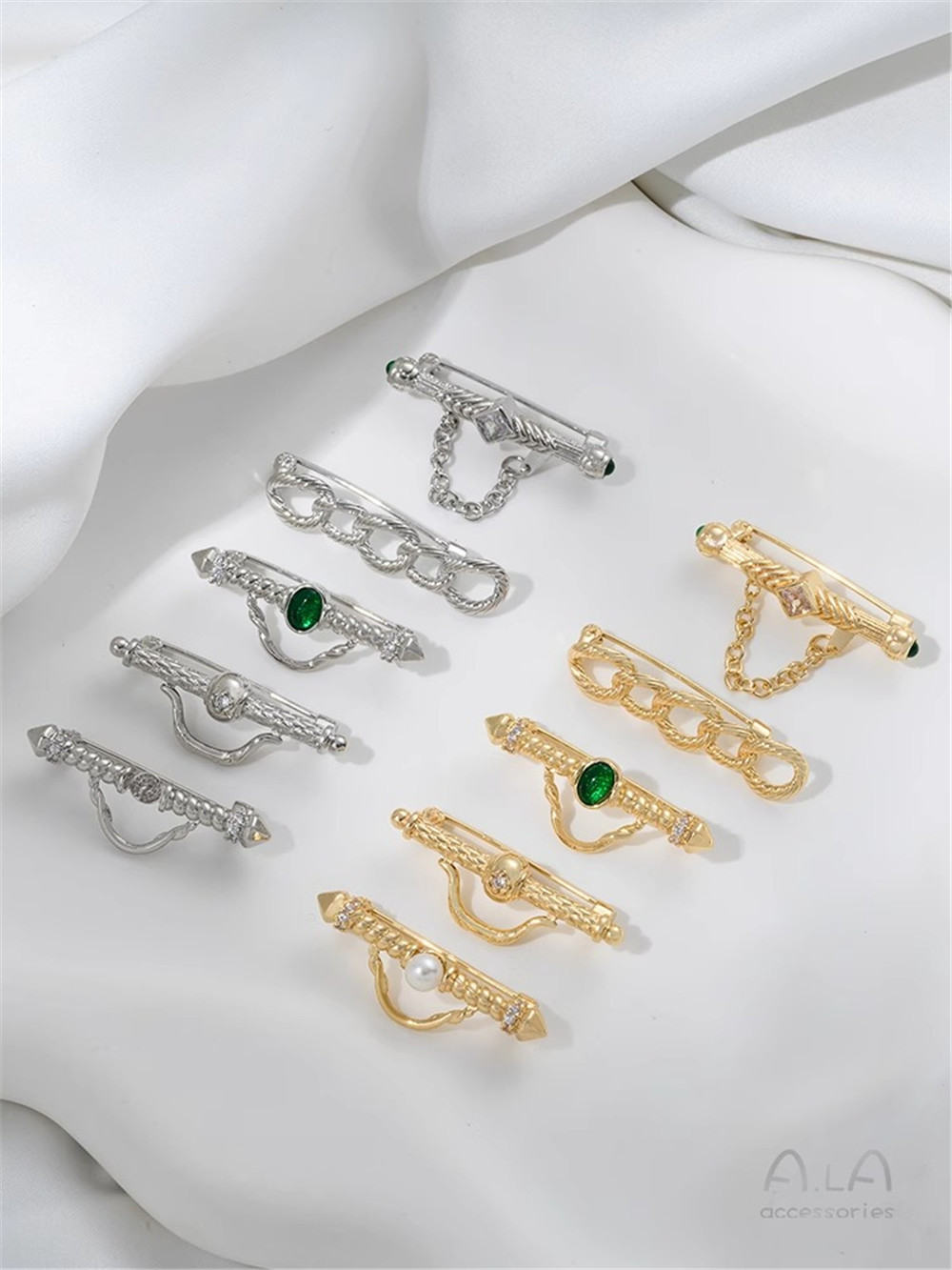 Spilla scanalata con zirconi i - Brooch Pin Gold recensione e prezzo