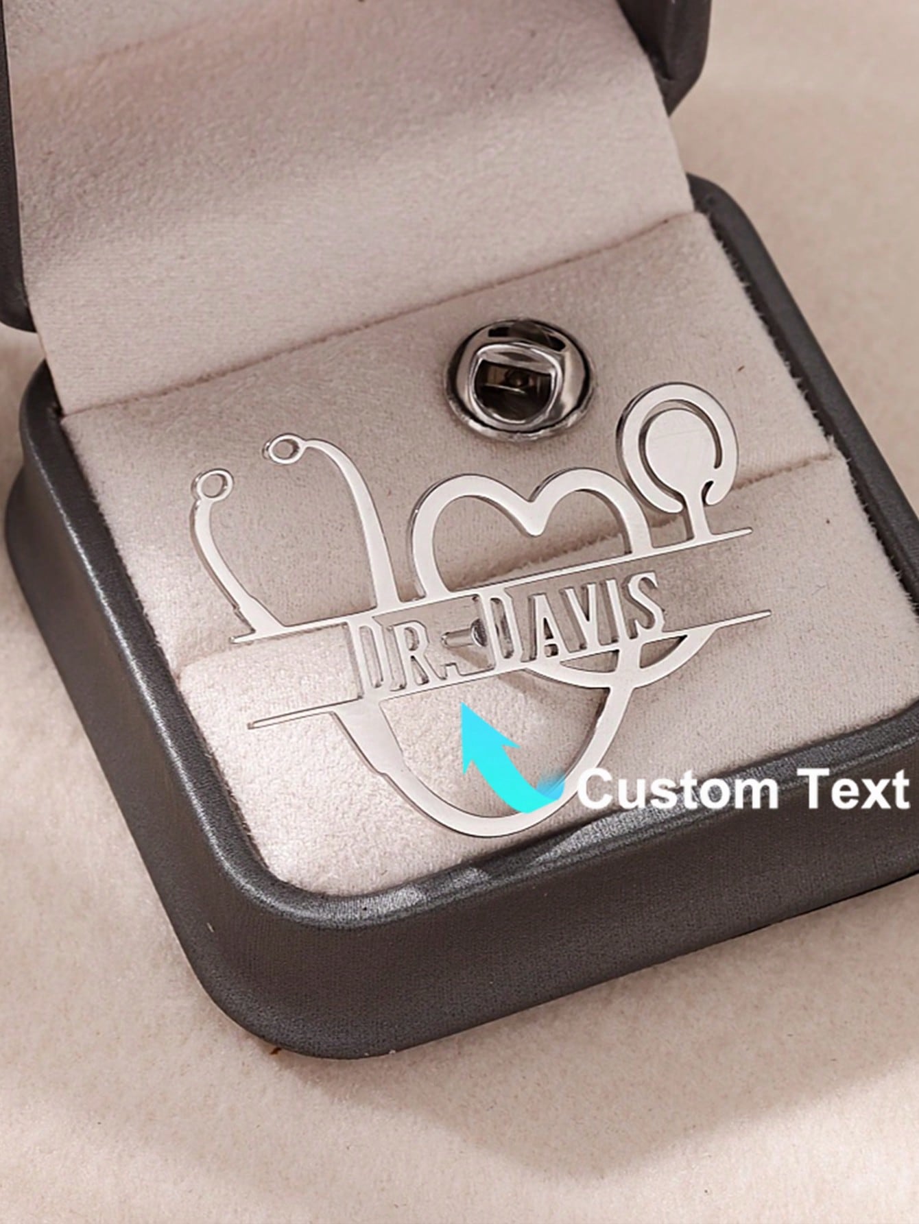 Spilla a forma di cuore con st - Brooch Pin Gold recensione e prezzo